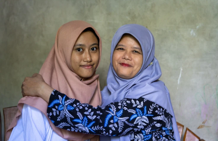 Kisah Ririn: Dari Hobi Merawat Ternak di Rumah hingga Kuliah Gratis di UGM