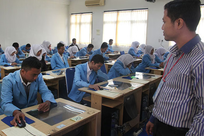 Gaji Guru di Negara OECD Bisa Capai Ratusan Juta per Bulan, Ini Daftarnya